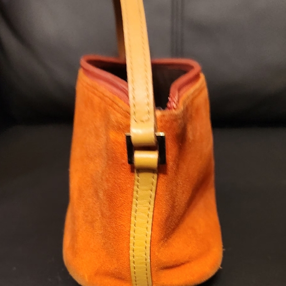 💥Gucci hand bag 💥 - Picture 2 of 8